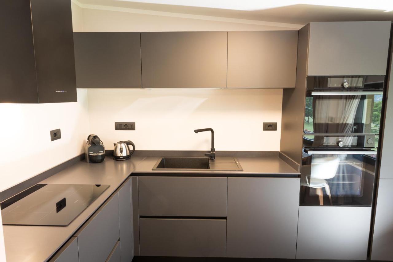 La Rose Du Prevot Apartment Фенис Екстериор снимка